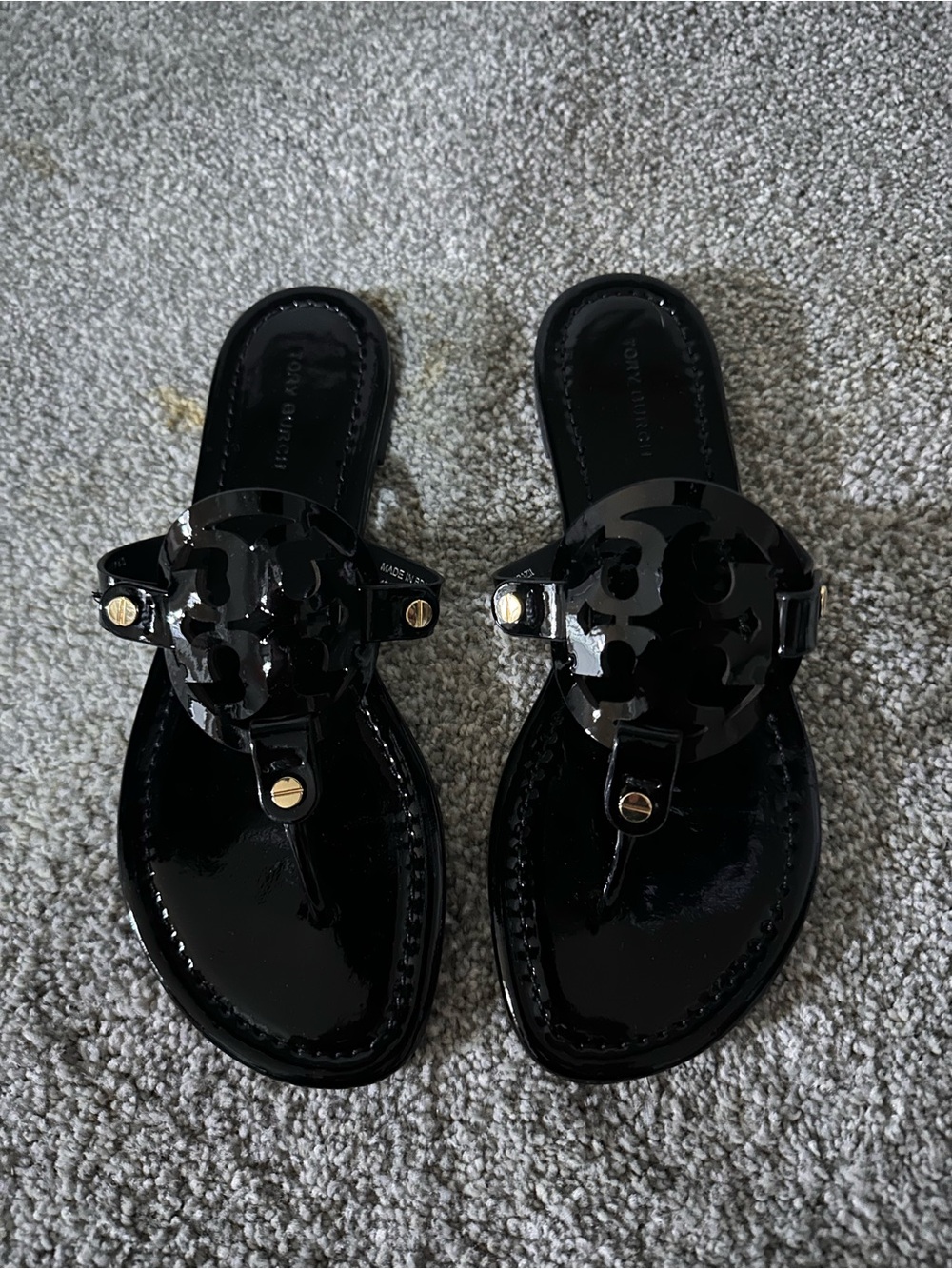 NWOT- never worn Tory Burch Miller Black Patent Leather Logo Sandals 6.5